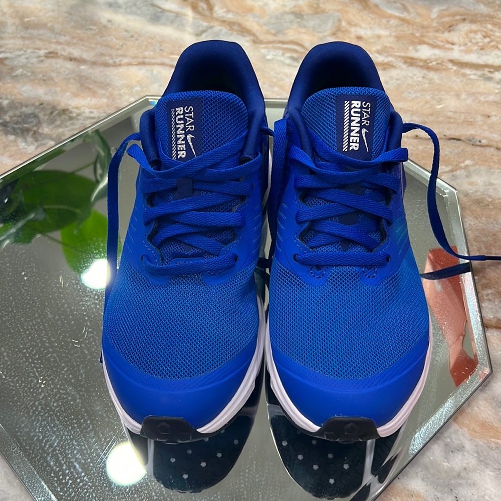 NWT Boys Nike Sneakers